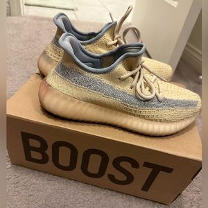 Yeezy Boost 350 - Linen Sz 6 (7.5 in women’s)